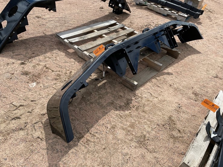 freightliner-108sd-image-7