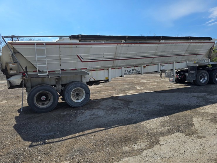 2000-red-river-live-bottom-image-23