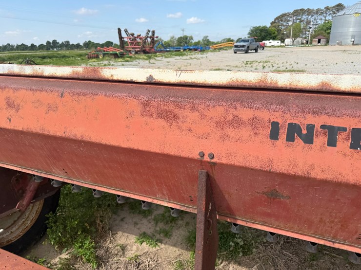 international-12-image-14