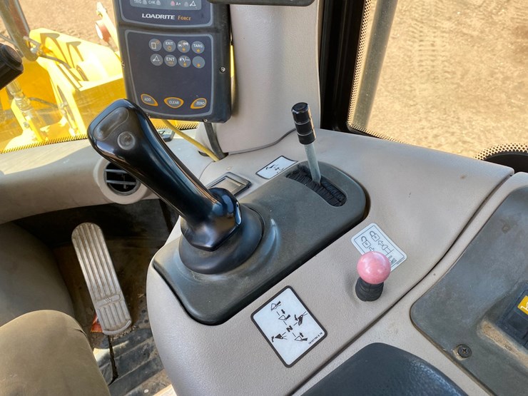 2005-new-holland-lw230b-image-54