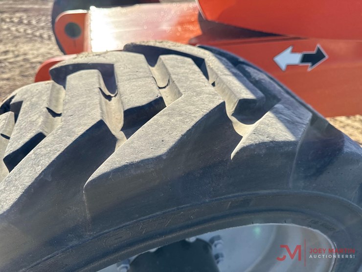 2013-jlg-600aj-image-12