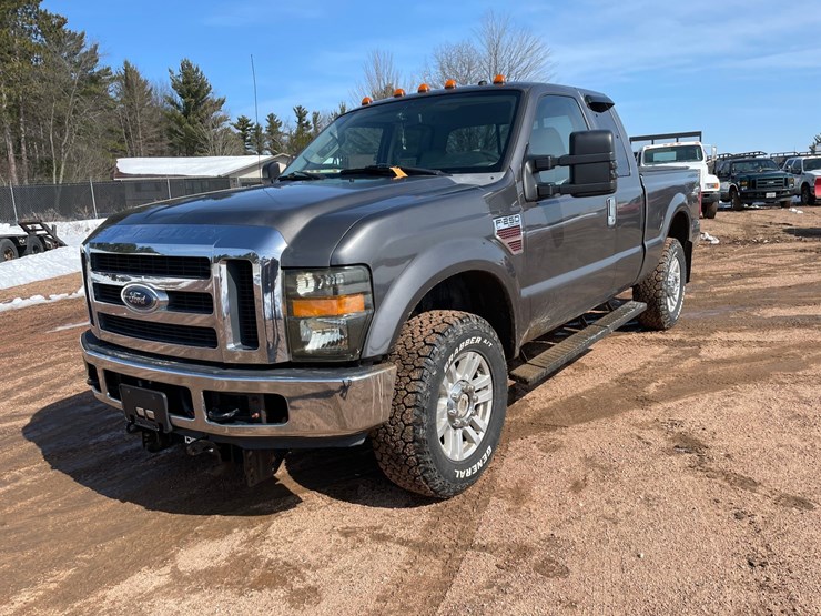 2008-ford-f250-image-1