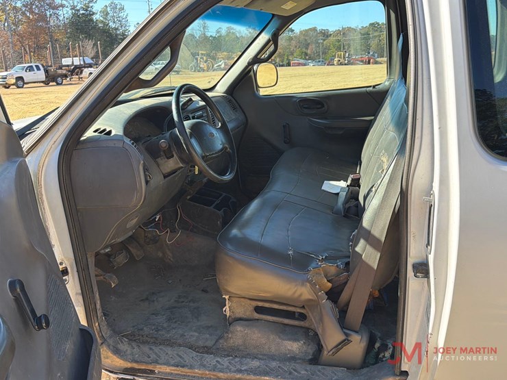 2001-ford-f150-xl-image-16