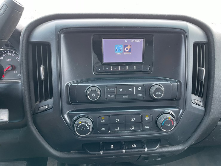 2015-chevrolet-silverado-2500-image-38