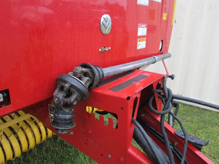 new-holland-br7060-image-27