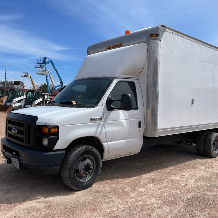 2009 FORD E450