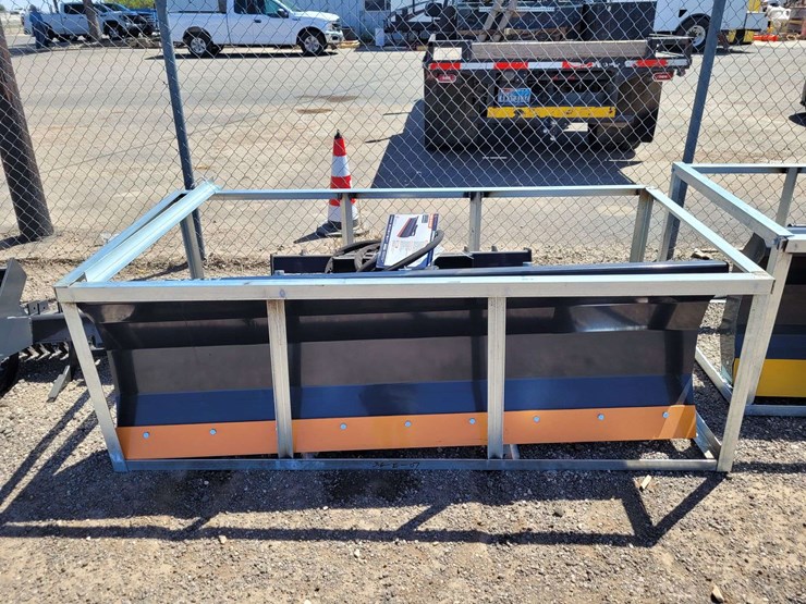 wolverine-db-15-84w-84-obstacle-avoidance-snow-pushing-machine-image-1