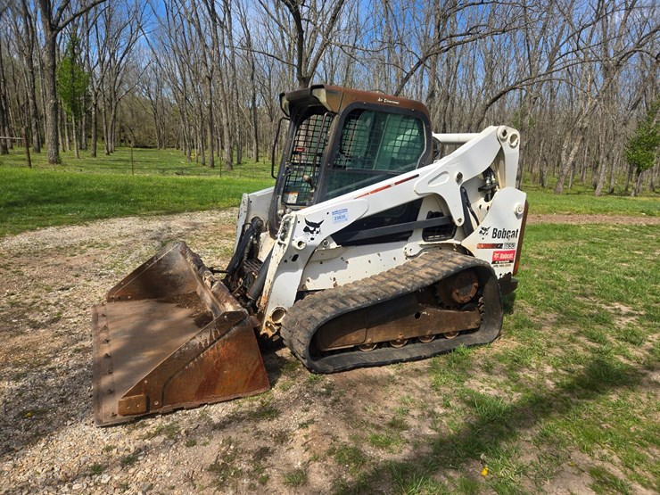 2010-bobcat-t650-image-4