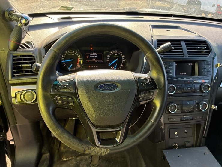 2017-ford-explorer-police-interceptor-image-12