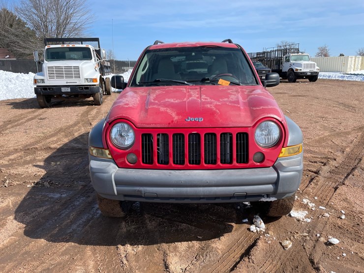 2005-jeep-liberty-image-2