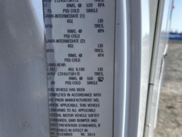 2014-ford-f250-xl-image-13