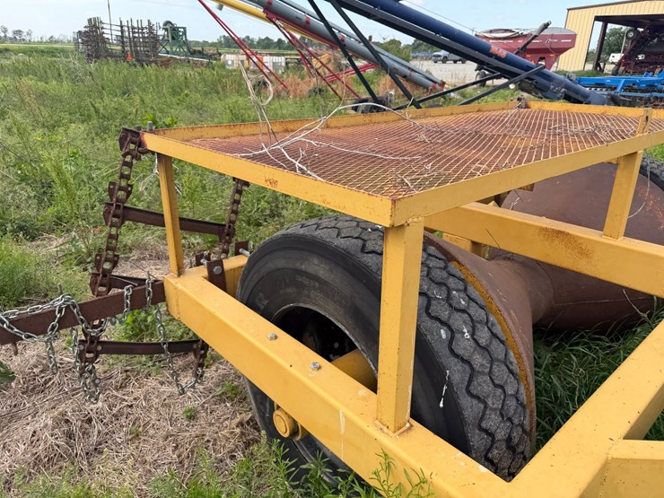 #46918-•-levee-packer-image-28