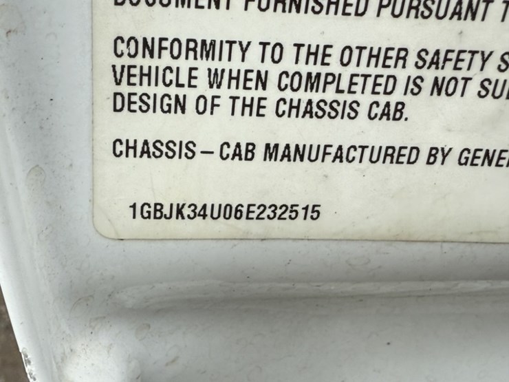 2006-chevrolet-silverado-3500-image-11