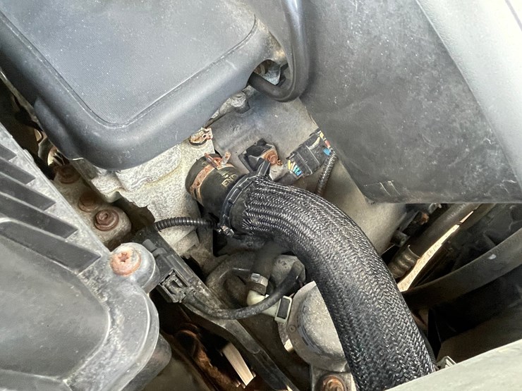 2011-chevrolet-equinox-image-23