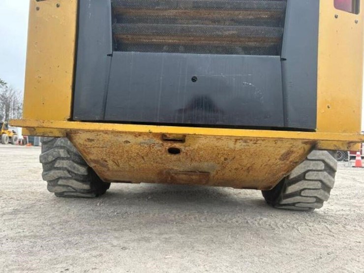 2014-caterpillar-262d-image-37