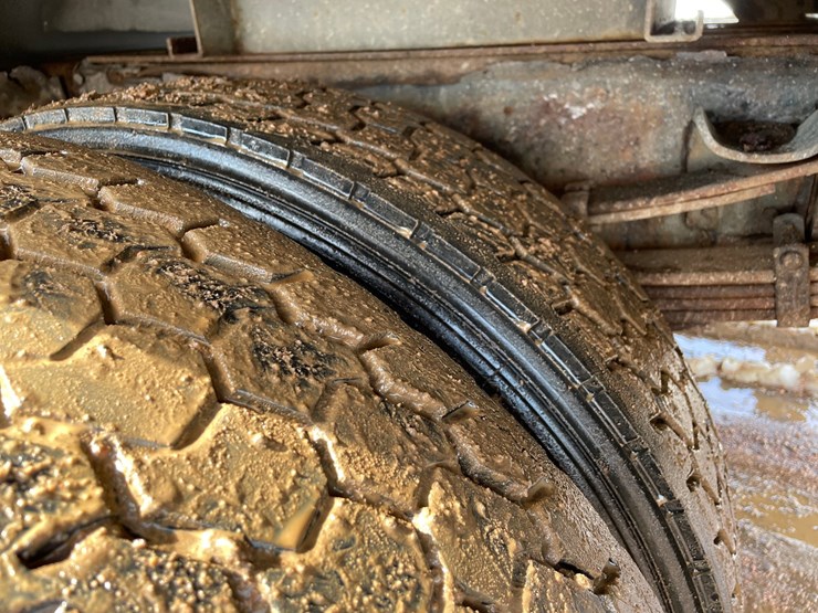 2002-international-4700-image-19