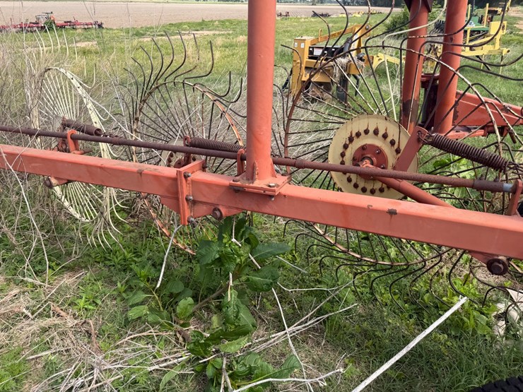 #46931-•-rossi-rt79-hay-rake-image-22