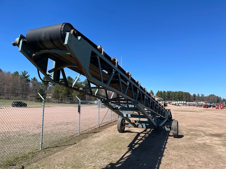 #1143-•-60'-towable-hydraulic-belt-conveyor-image-9