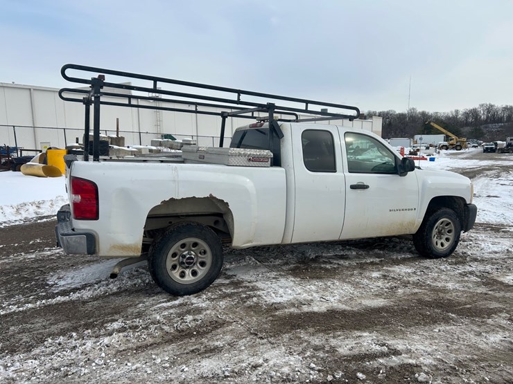 #22574-•-2008-chevrolet-silverado-pickup-truck-image-17