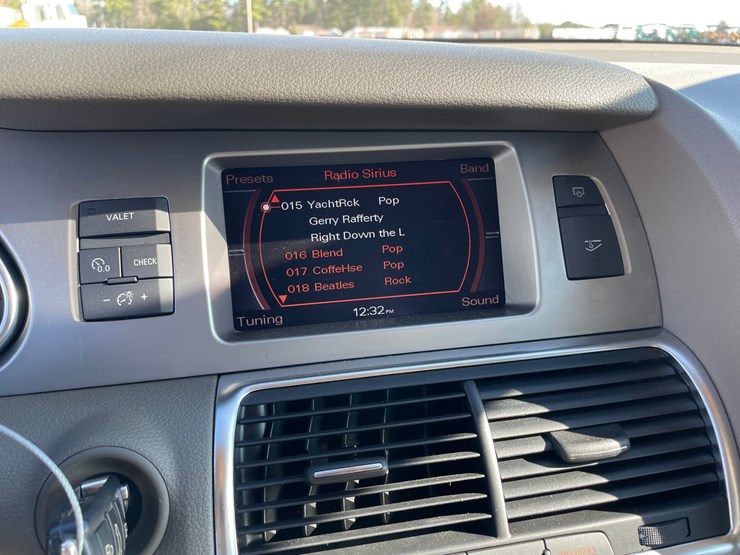 2007-audi-q7-image-31