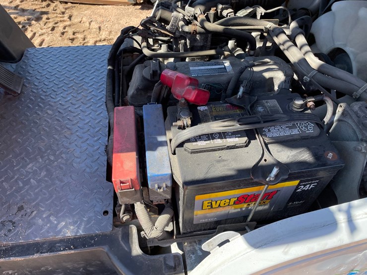 #1134-•-unicarriers-lp-forklift-image-25