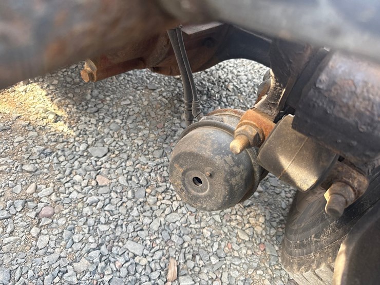 2007-mack-cl733-image-34