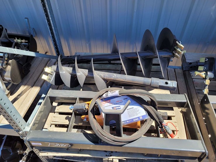 wolverine-auger-attachment-image-2