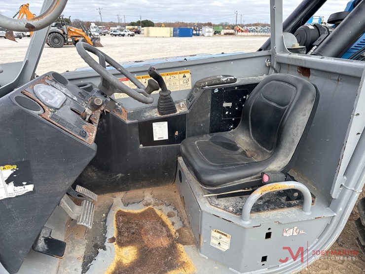 2013-genie-gth1056-image-17