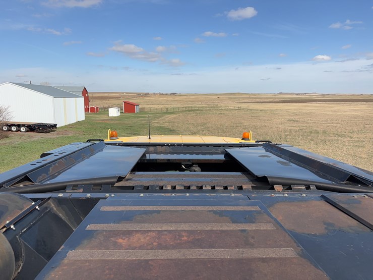 2006-new-holland-cr970-image-15