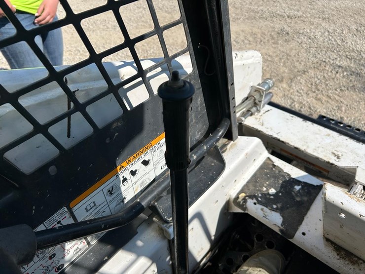 bobcat-742b-image-22