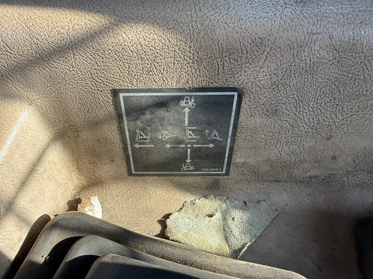 1998-caterpillar-d6r-xl-image-84