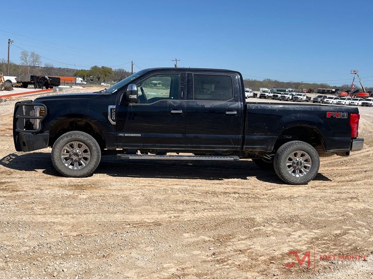 2019-ford-f250-xlt-image-3