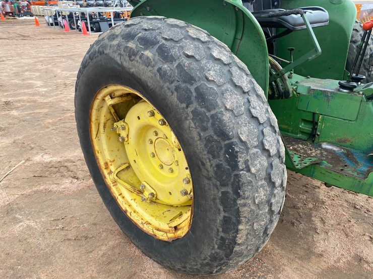 1980-john-deere-2040-image-18