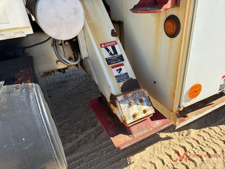 2008-international-7400-image-10