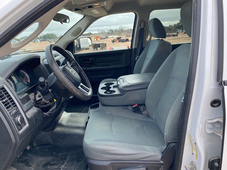 2018-dodge-ram-2500-image-34