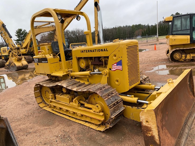 international-td8-image-4