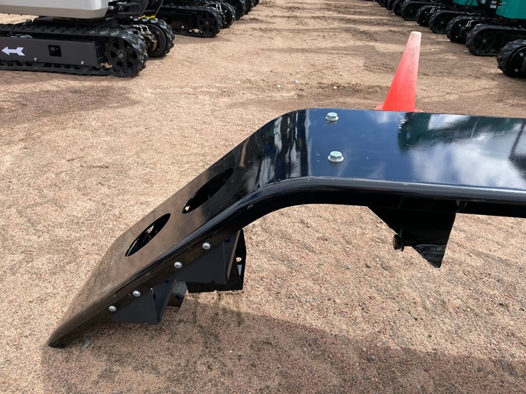 freightliner-108sd-image-6