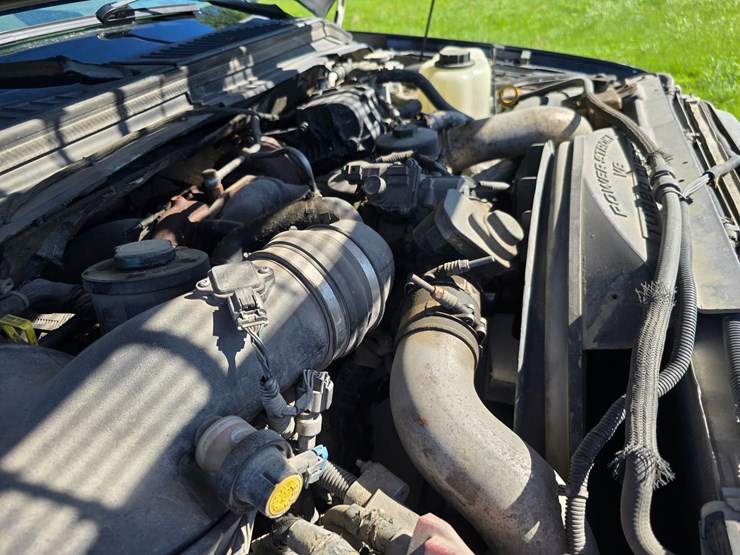 2008-ford-f550-image-46