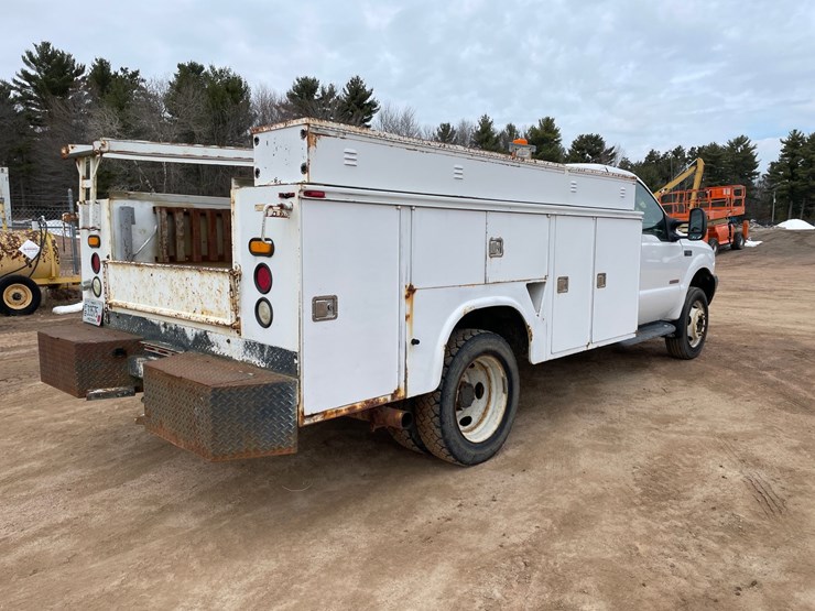 2004-ford-f550-image-5