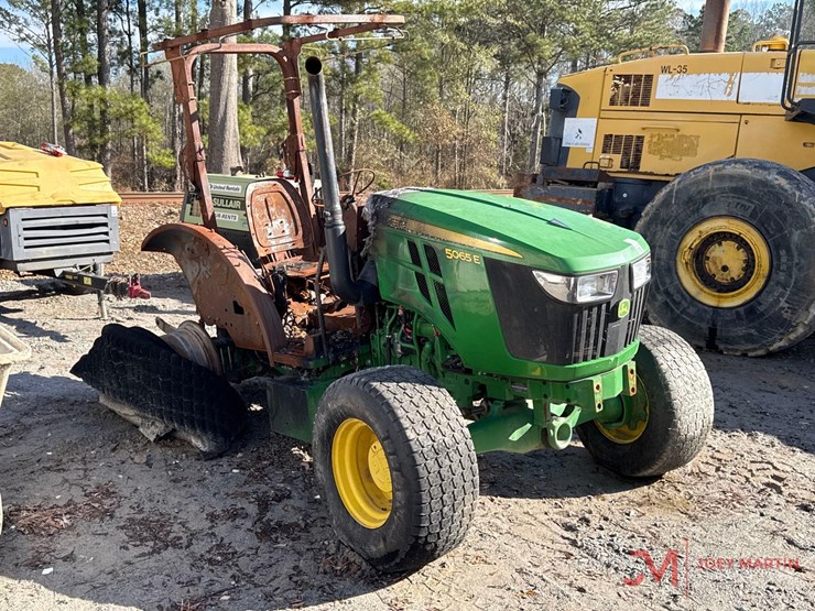 john-deere-5065e-image-1