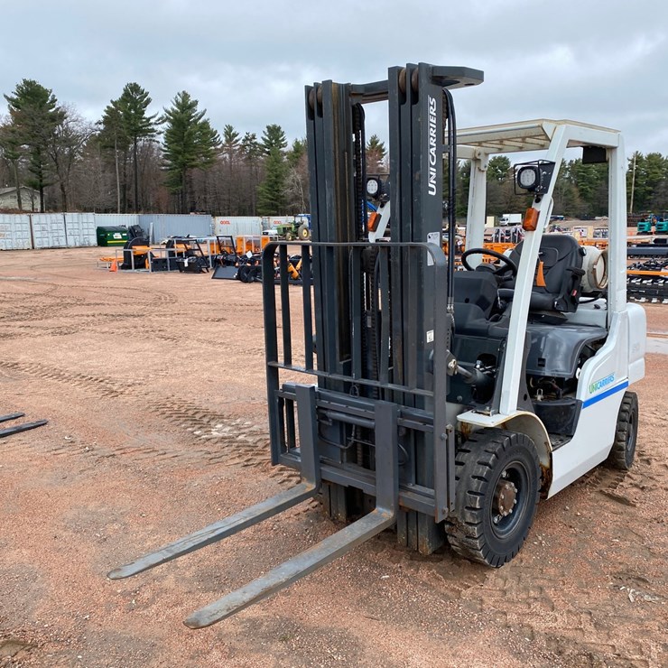 #1161 • Unicarriers 3,450 Lbs LP Forklift