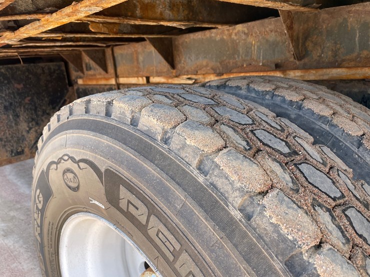 2016-international-durastar-4400-image-37