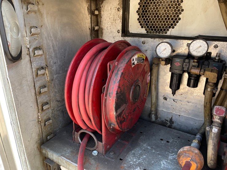 2009-ford-f350-xl-image-23