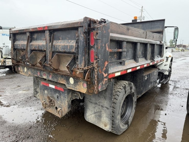 2006-international-durastar-4400-image-3