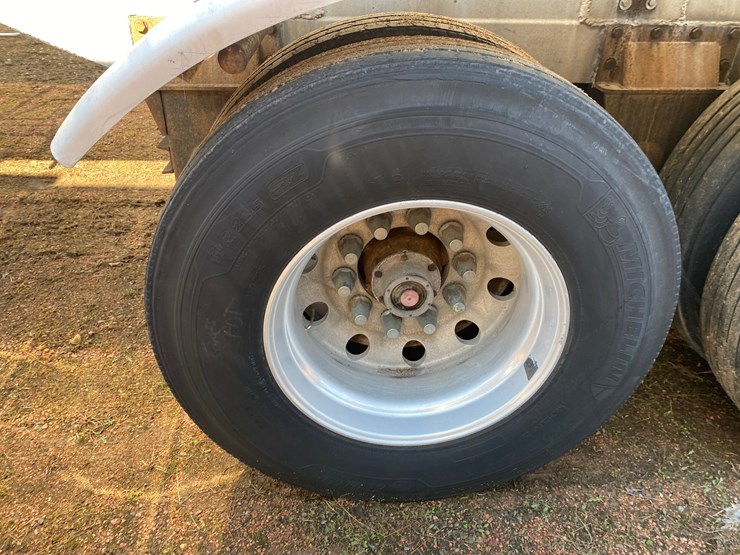 1992-walker-tanker-image-16