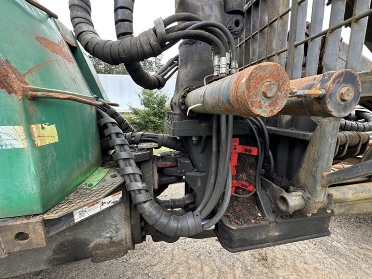 2001-timberjack-1710b-image-14