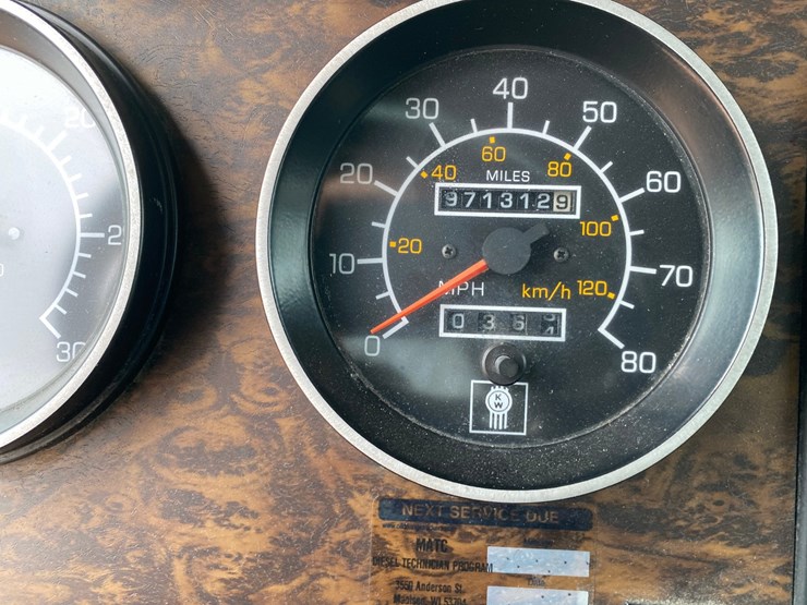 1998-kenworth-t800-image-42