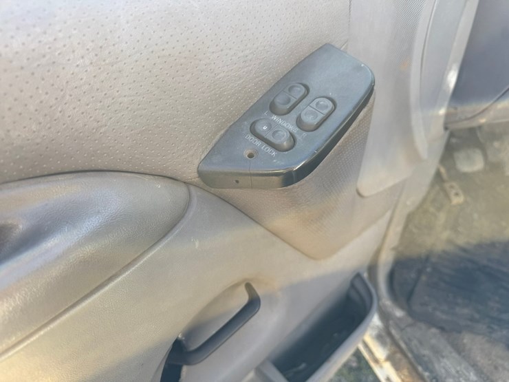 1995-ford-350-image-34