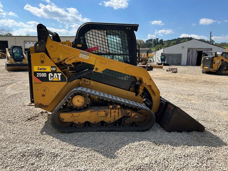 2017-caterpillar-259d-image-5