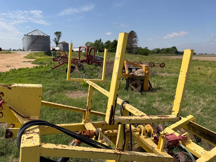 #46933-•-allen-manfacturing-levee-trencher-image-11